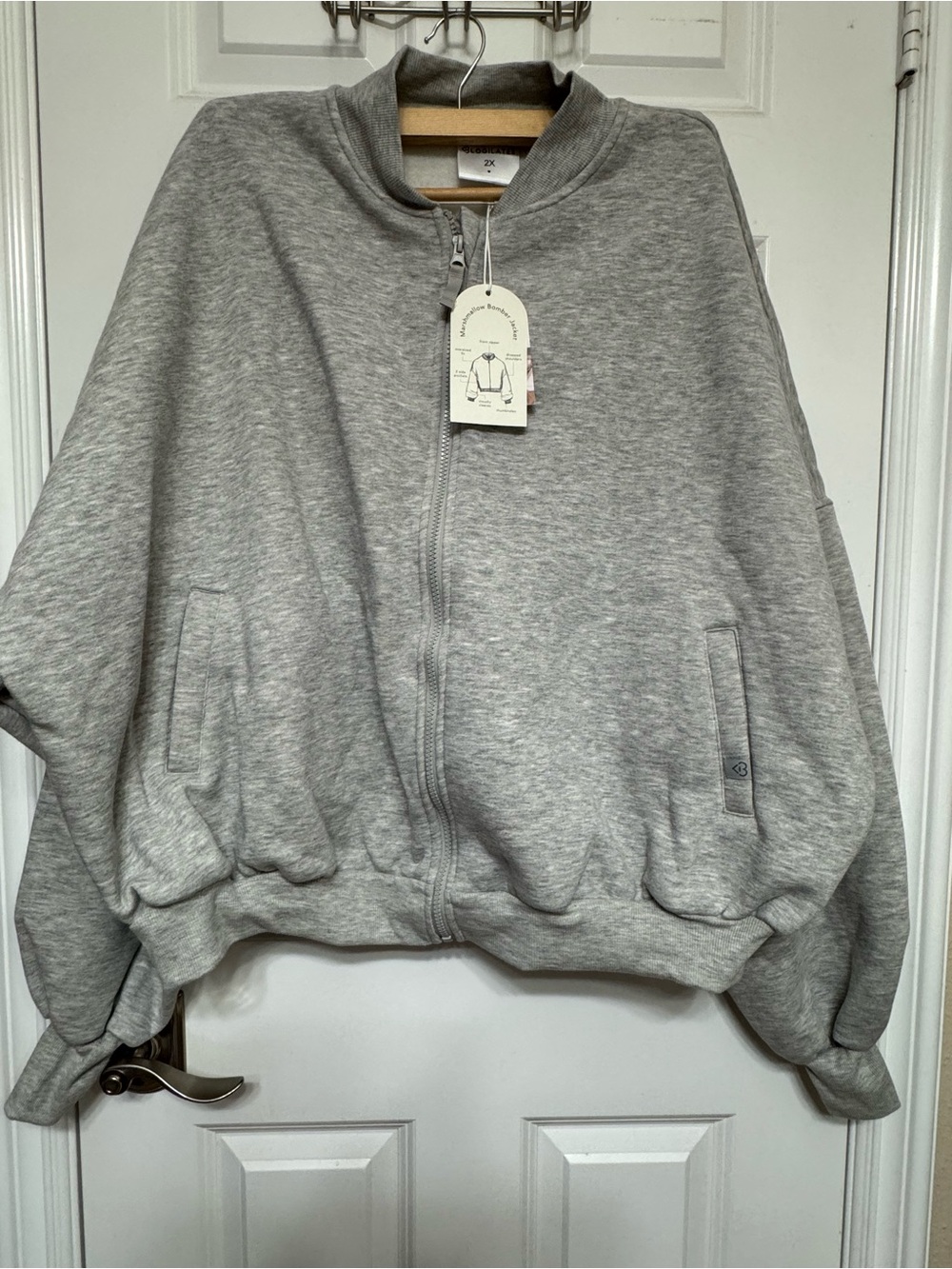 Blogilates Marshmallow Bomber Jacket Size Large Gray Activewear Athleisure Zip - Picture 1 of 7
